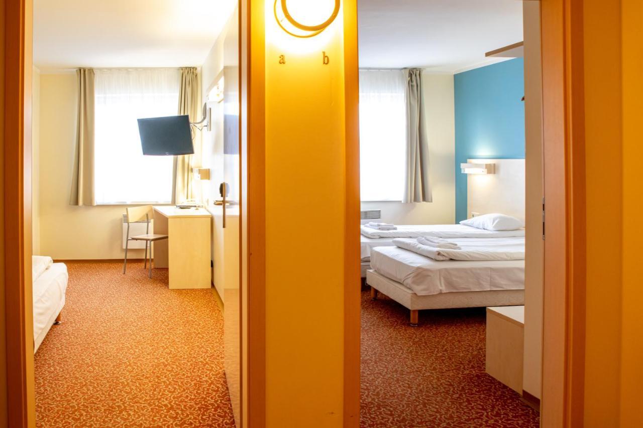 Rija Bauska Hotel Buitenkant foto