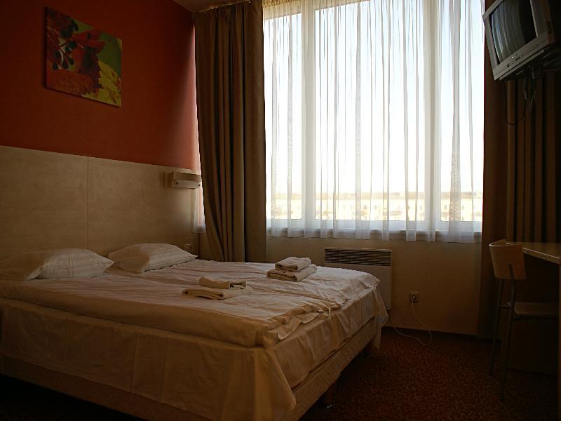 Rija Bauska Hotel Buitenkant foto