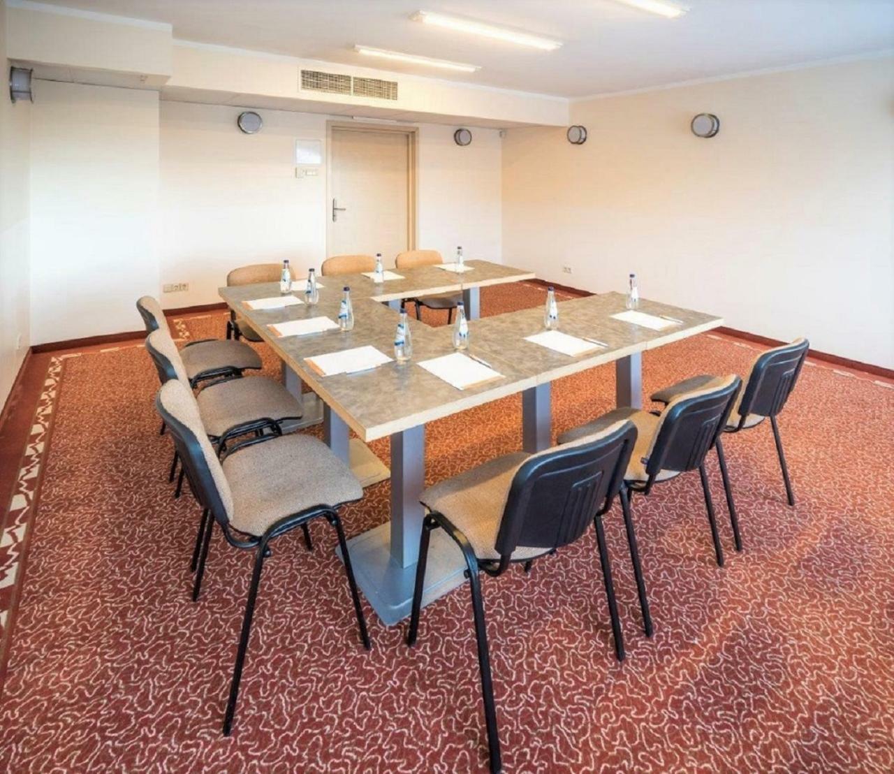 Rija Bauska Hotel Buitenkant foto